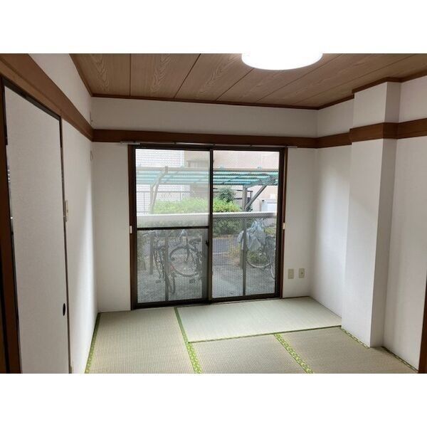 パインニードル105号室 寝室