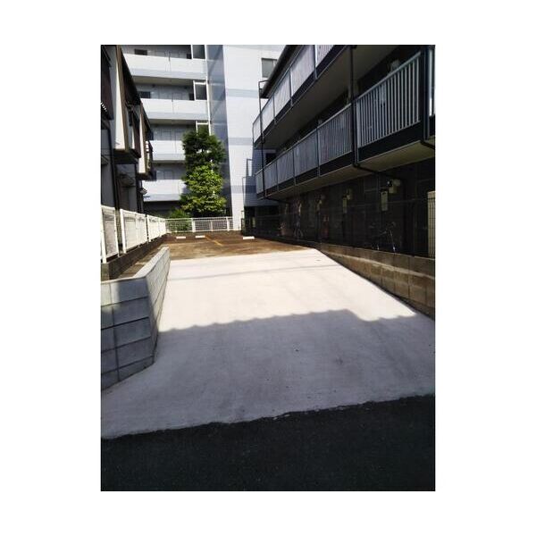 フォーブル西船橋 駐車場