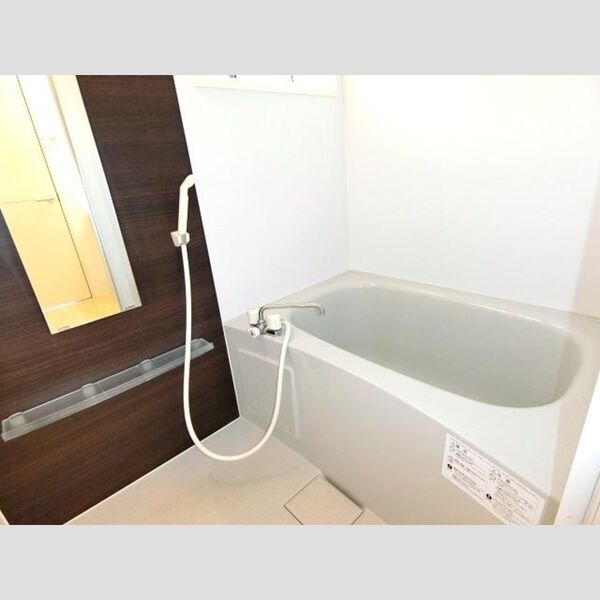 ディオネ茅ヶ崎 浴室