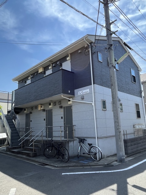 アイズ・テラス エントランス