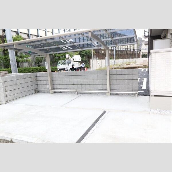 グランテージ海神H 駐輪場