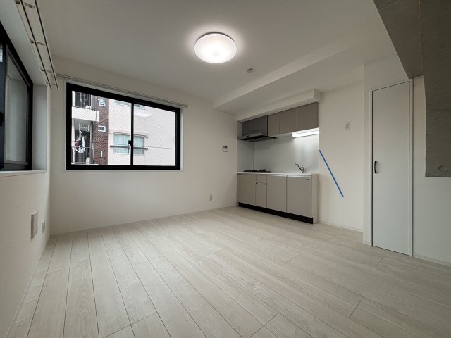 ブライト住吉401号室 リビング