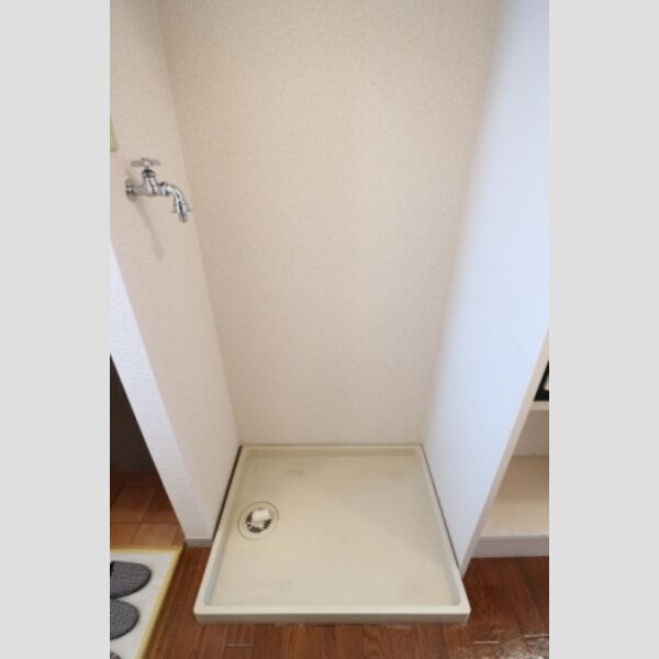 マリーゴールドA212号室 室内洗濯機置場