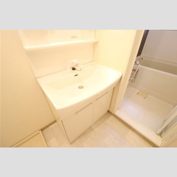 セントラル松ヶ丘 洗髪洗面化粧台