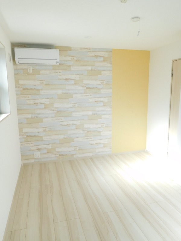 Lily東中山2階 ※アクセントクロスは変更になる可能性があります