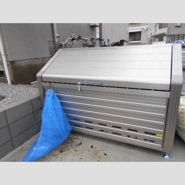 メゾン高橋AB ゴミ箱