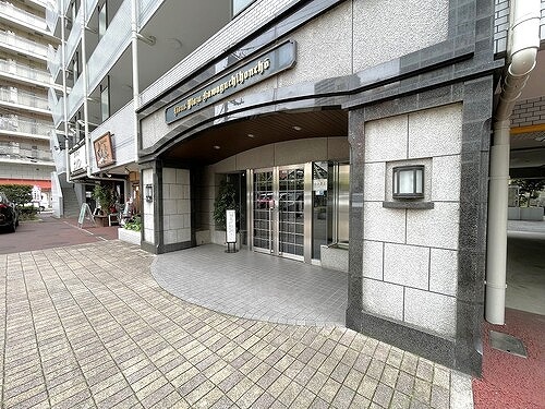 ライオンズプラザ川口本町 エントランス