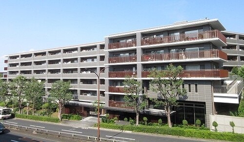 ライオンズ多摩センター　翠彩の杜の外観画像