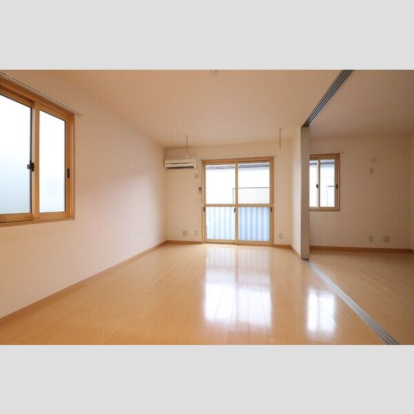 エクレール天神201号室 ★LDK14帖★