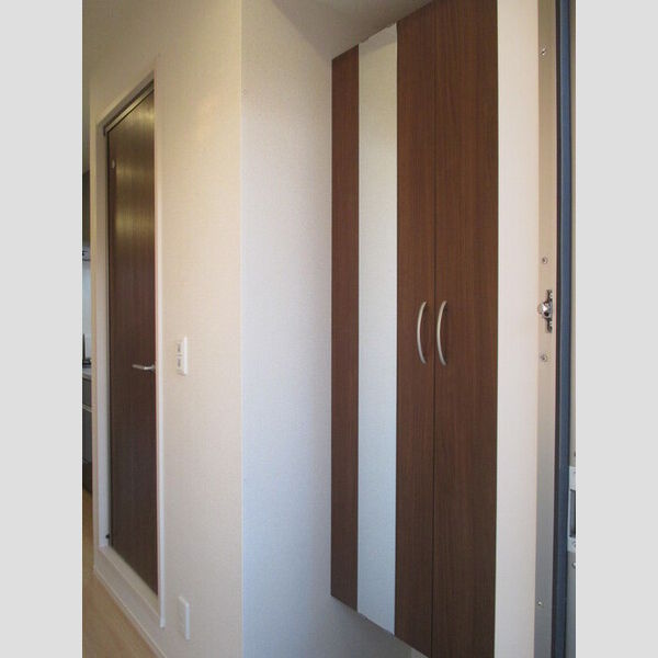 eterno Haru(エテルノ ハル) 玄関