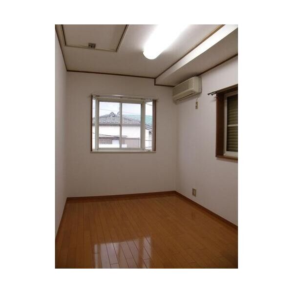 杉並区和泉4丁目貸家1号室 リビング