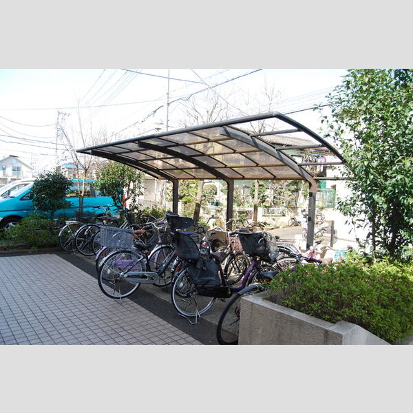 サニーハイツ村野 屋根付き駐輪場