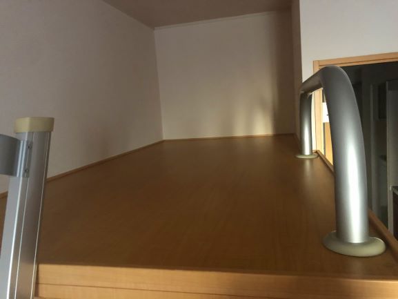 レオパレスサンクフルコート 寝室