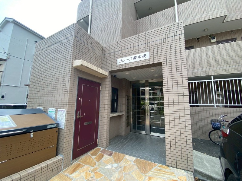 ラレーブ蕨中央 エントランス
