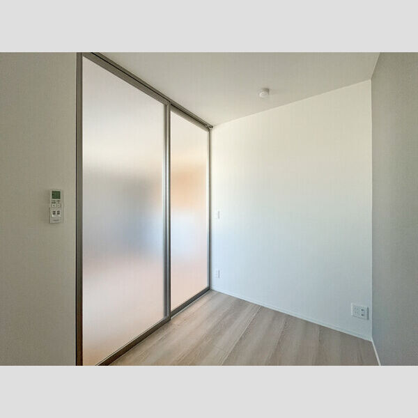 セレスティア白鳥303号室 洋室約3.1帖