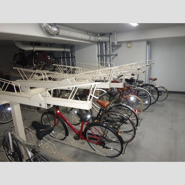 カスタリア三ノ輪 駐輪場　2階