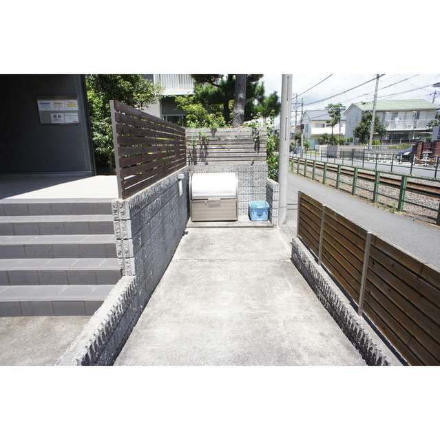 ＧＬＩＣＩＮＡ101号室 ☆ゴミ置場