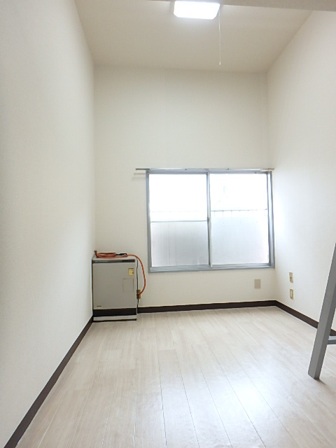 カルタス２１戸田第３1階 洋室