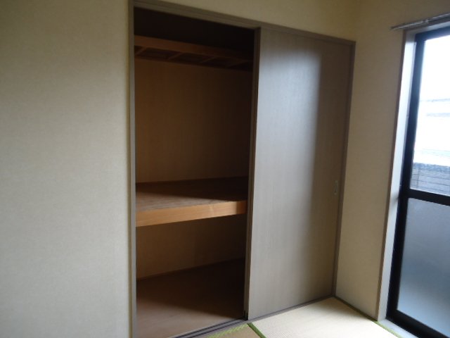 グリーンゲイブルズ 収納