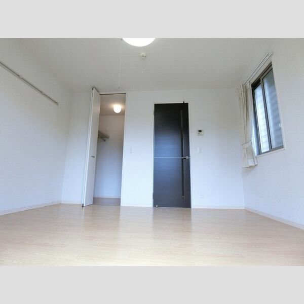 ベルソス高倉　A105号室 洋室