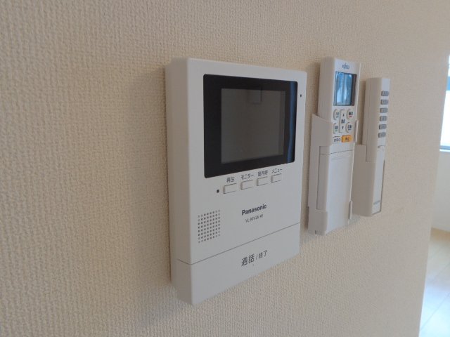 ハーモニーヒルズ カメラ付インターホン