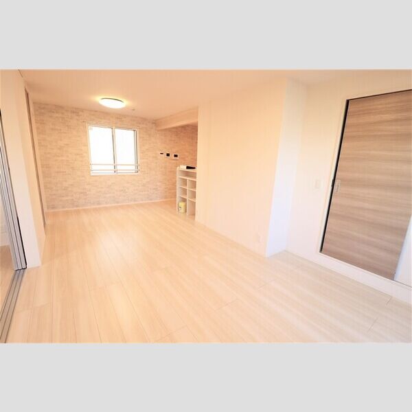 ストリーム久米川 LDK17帖