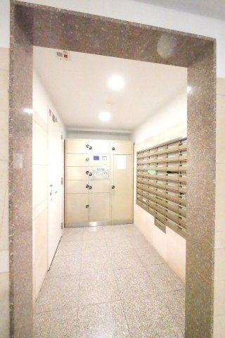 アクロス新宿10階 外観