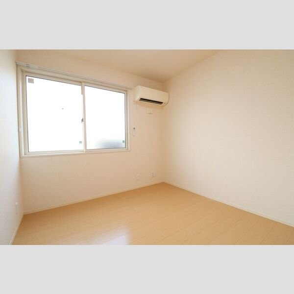 プティヴィラージュ　Ⅵ101号室 洋室