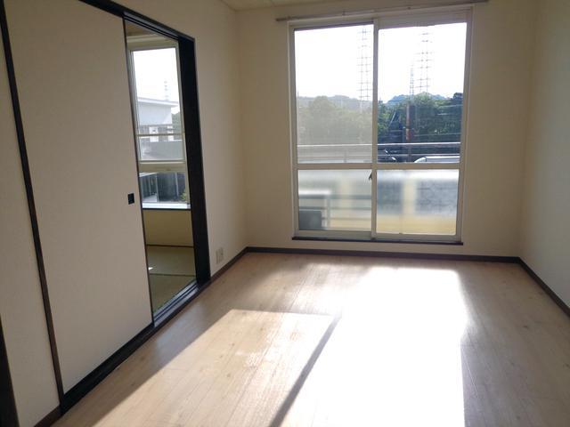 クレスト湘南2階 リビング