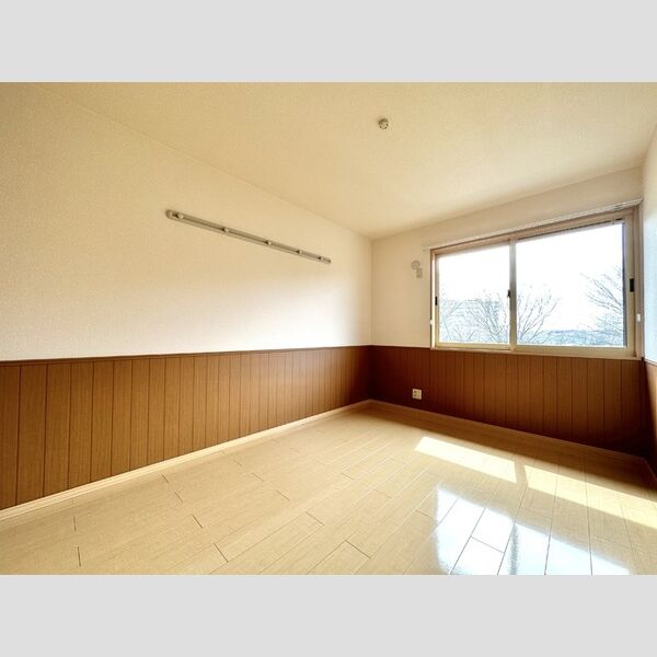 クレールルピナスA・BB202号室 南側洋室