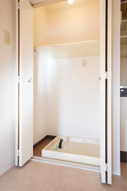 浅草スカイレジテル 室内洗濯機置場