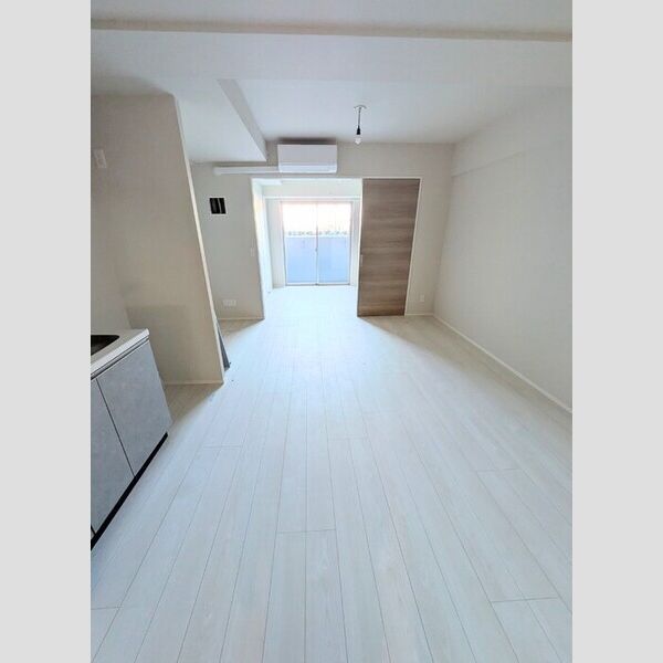 ロイジェント潮見 リビング