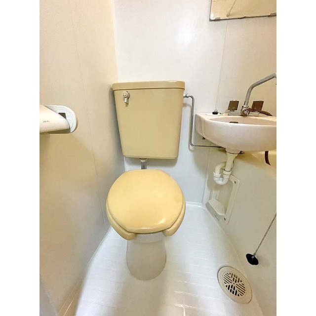 相川マンション202号室 トイレ