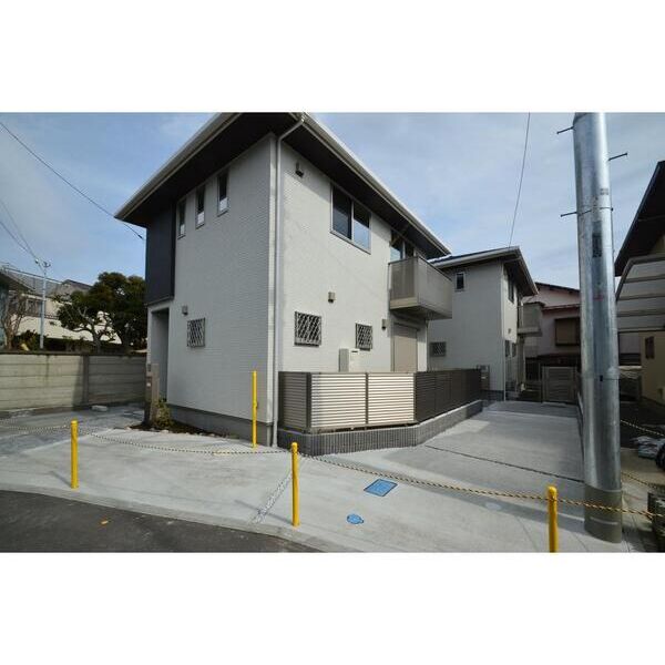 片瀬3丁目戸建東棟 外観