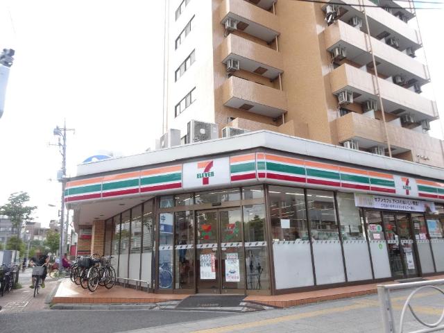 Ｌａ　ｆｅｌｉｃｉｔａ　-ラ・フェリチタ- セブンイレブン足立梅島1丁目店まで235ｍ