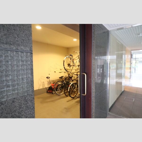 サニーコート18 駐輪場