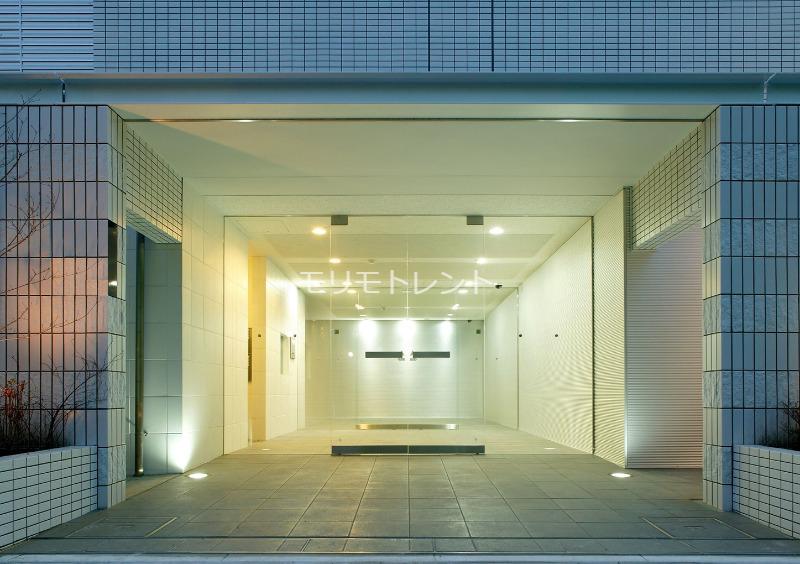 カスタリア鶴見1階 エントランス