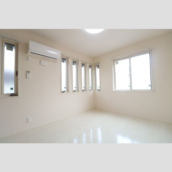 ラ・サカン101号室 洋室