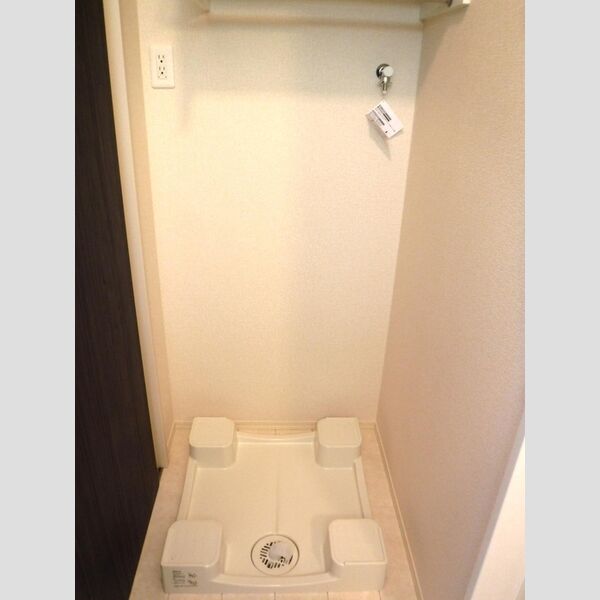 ヴェルドミールⅤ102号室 室内洗濯機置き場