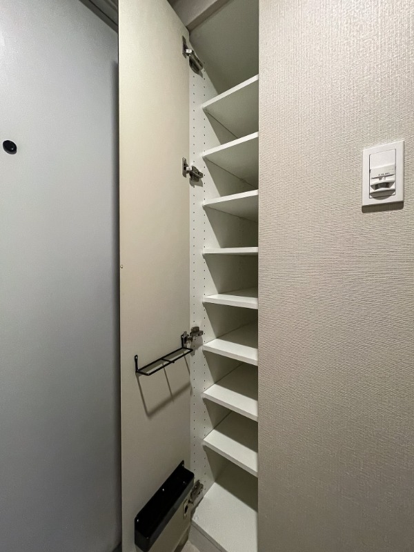 ドゥーエ二子新地6階 収納