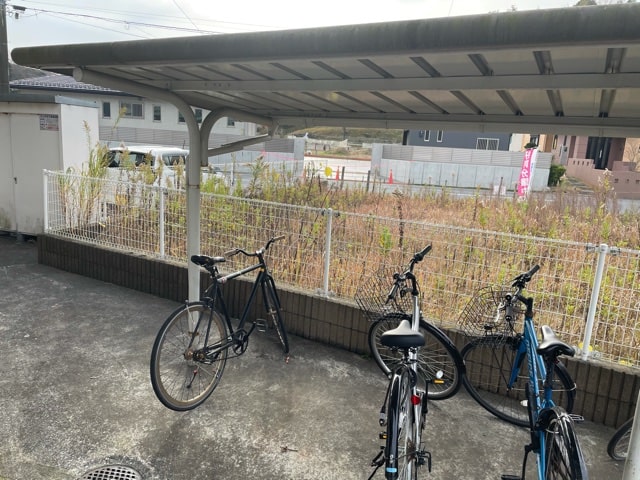 レオパレスコンフォート・Ｔ　Ⅱ207号室 駐輪場