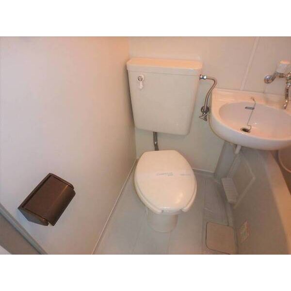 メゾン・ド・オンブラージュ トイレ