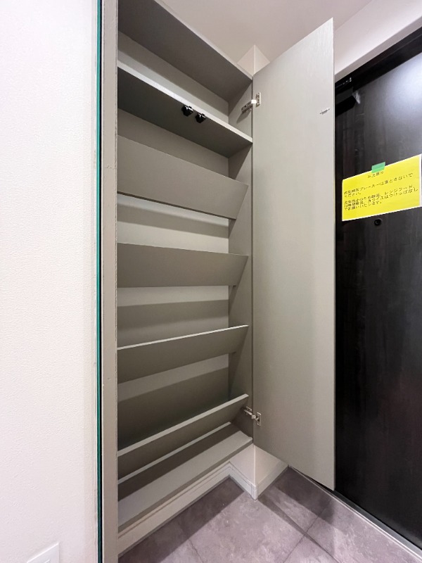 アピチェ大森地下1階 収納