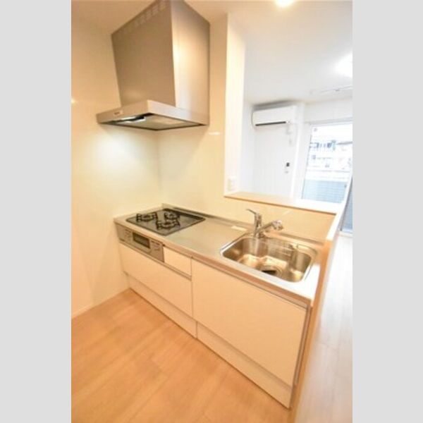 アジュール ■三口コンロ付キッチンです■