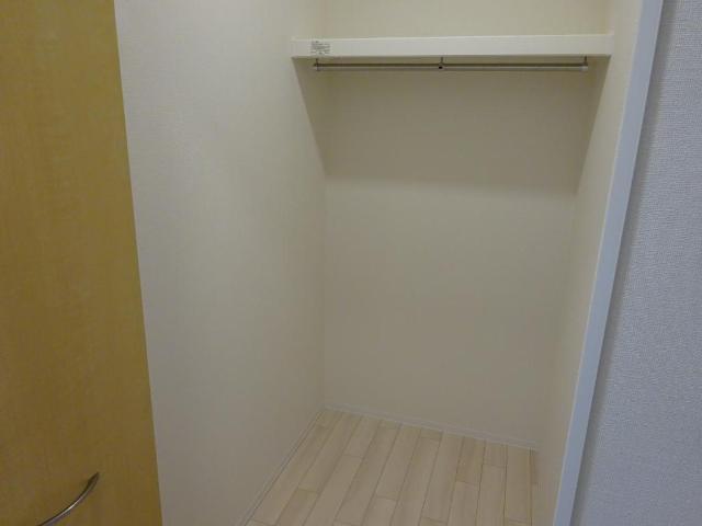 エル・クーレ201号室 クローゼット