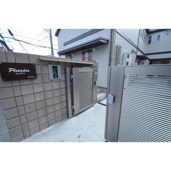 プレアデス203号室 エントランス