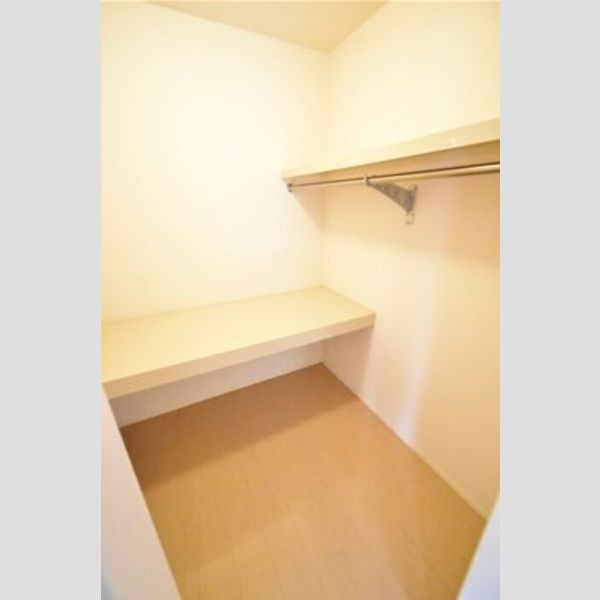 コンフィデンテⅠ ウォークインクロゼット