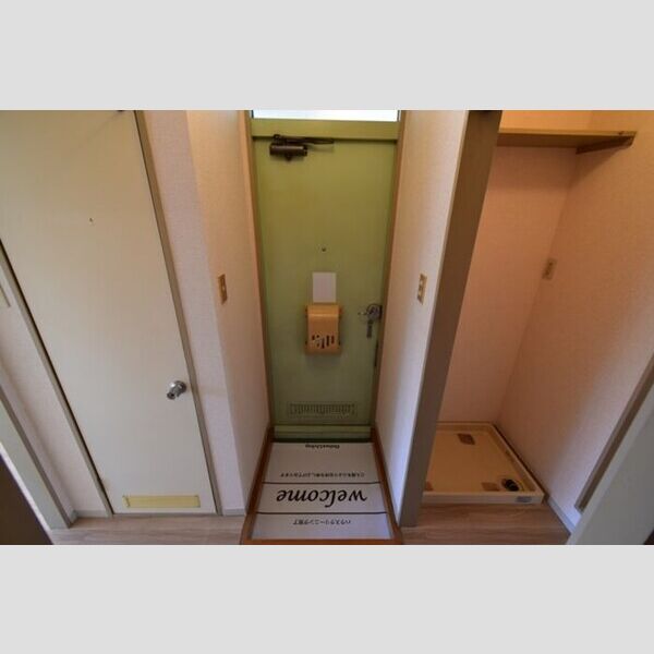 レザンシャトー 玄関