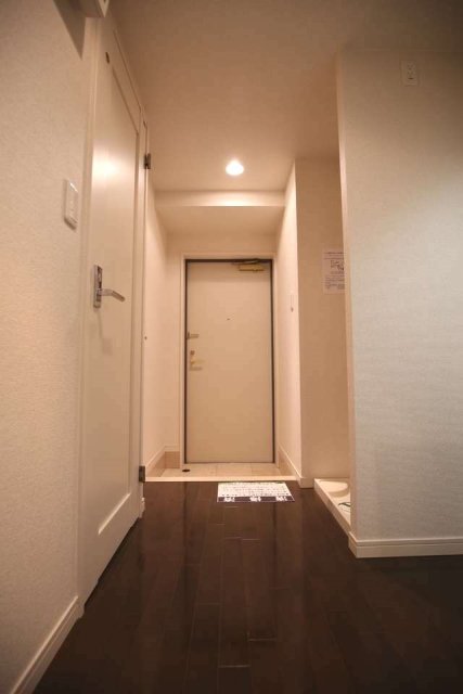 セリュークス板橋本町 玄関