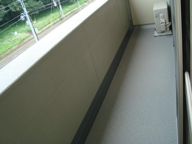 スリジェ（Cerisier）301号室 ベランダ